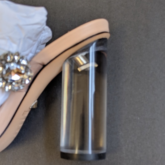 Heels - Picture 5 of 7